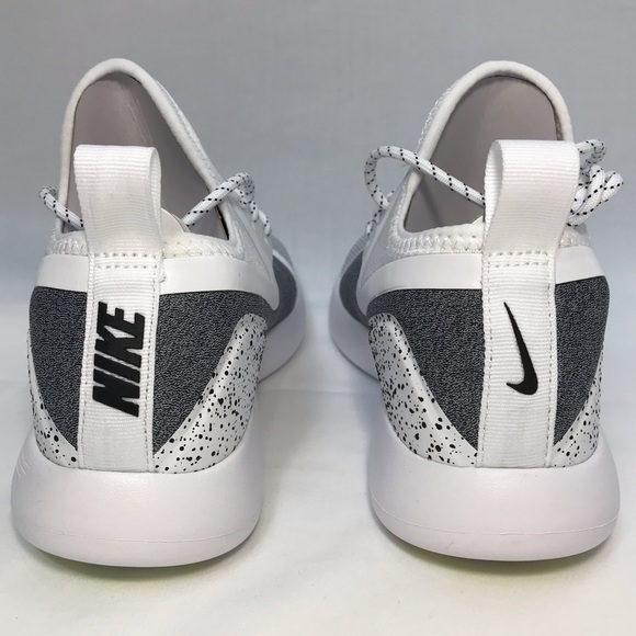 *NEW* Nike Lunarcharge Essential Running Walk Shoe - Picture 5 of 6